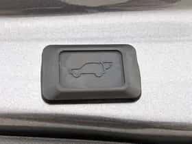 Toyota RAV4 (2025) thumbnail 27