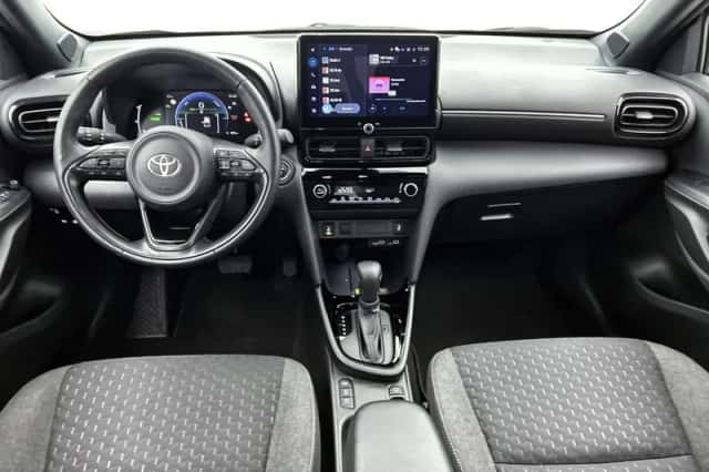 Toyota Yaris_Cross (2025) thumbnail 4