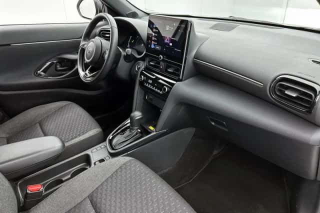 Toyota Yaris_Cross (2025) thumbnail 6