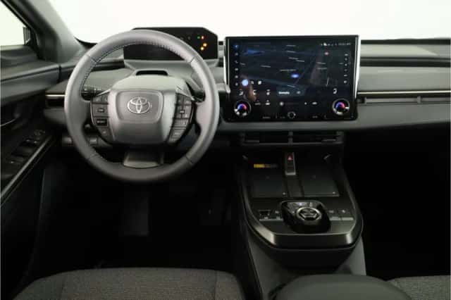 Toyota bZ4X (2026) thumbnail 4
