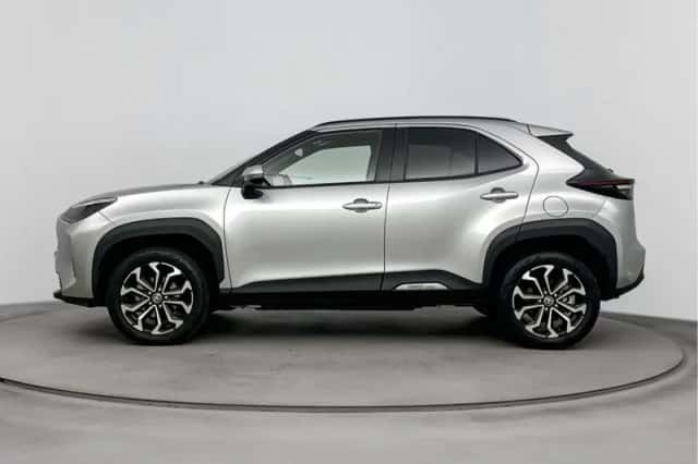 Toyota Yaris_Cross (2024) thumbnail 3