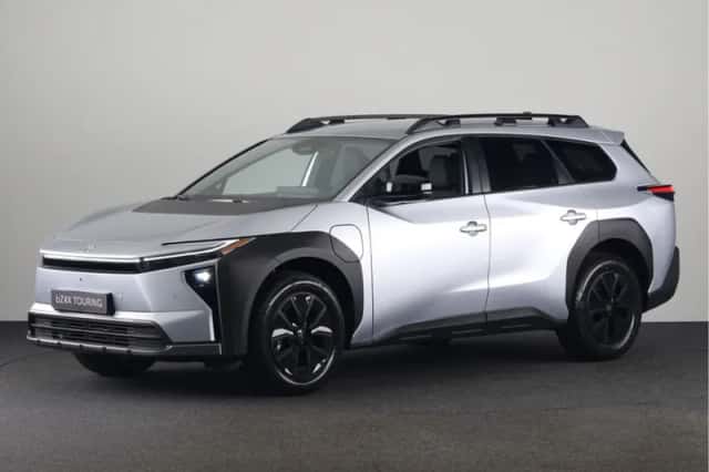 Toyota bZ4X (2026) thumbnail 1