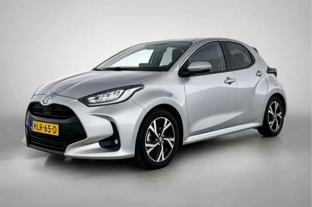 Toyota Yaris (2025) thumbnail 1