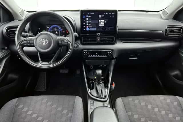 Toyota Yaris (2025) thumbnail 4