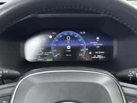 Toyota RAV4 (2024) thumbnail 5