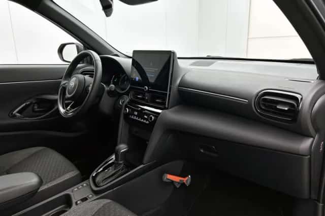 Toyota Yaris_Cross (2025) thumbnail 6