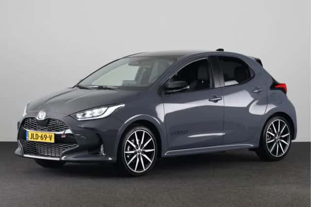 Toyota Yaris (2025) thumbnail 1