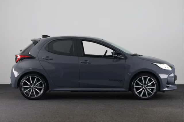 Toyota Yaris (2025) thumbnail 3