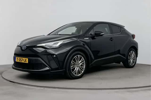 Toyota C-HR (2022) thumbnail 1