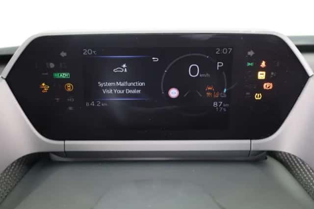 Toyota bZ4X (2025) thumbnail 5