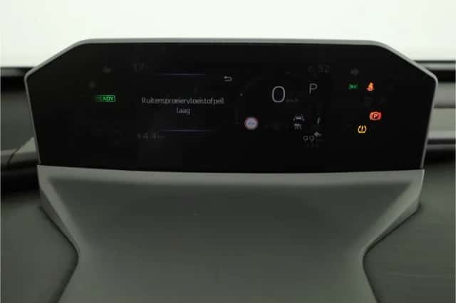 Toyota C-HR+ (2026) thumbnail 5