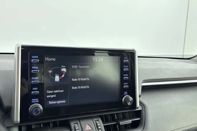 Toyota RAV4 (2020) thumbnail 6