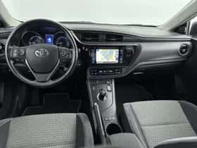 Toyota Auris (2018) thumbnail 4