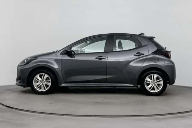 Toyota Yaris (2025) thumbnail 3