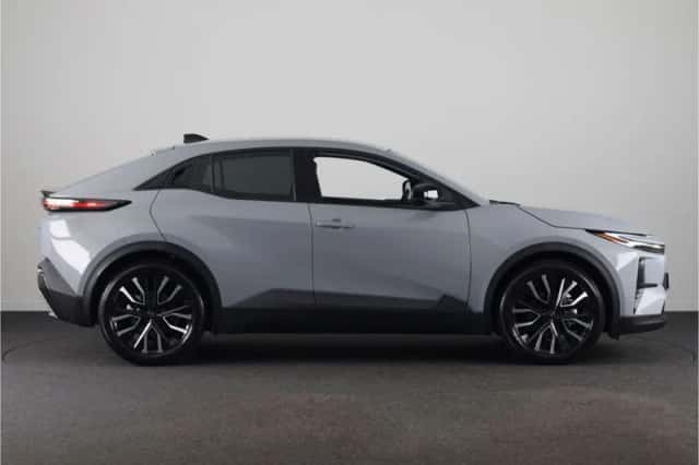 Toyota C-HR+ (2026) thumbnail 3