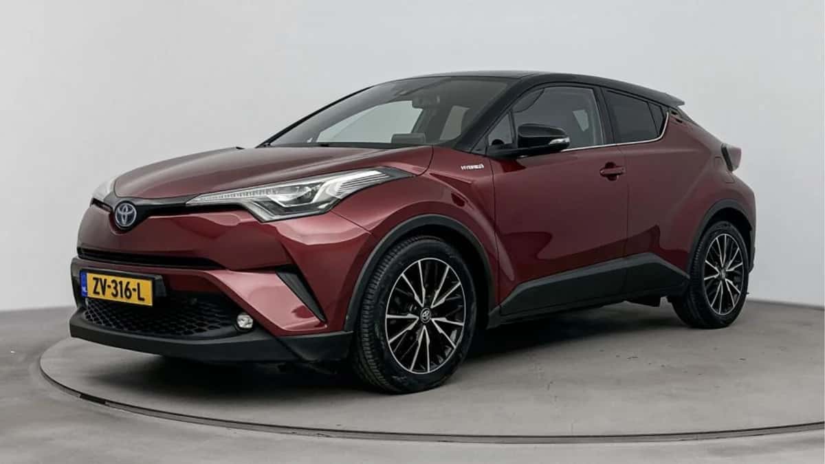 Toyota C-HR (2018) — foto 1