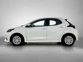 Toyota Yaris (2024) thumbnail 3