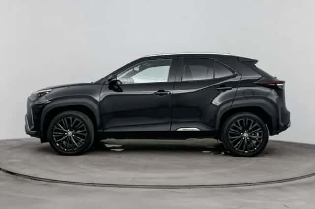 Toyota Yaris Cross (2021) thumbnail 3