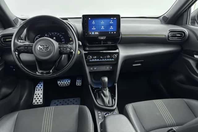 Toyota Yaris Cross (2021) thumbnail 4