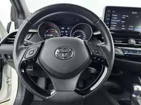 Toyota C-HR (2023) thumbnail 17
