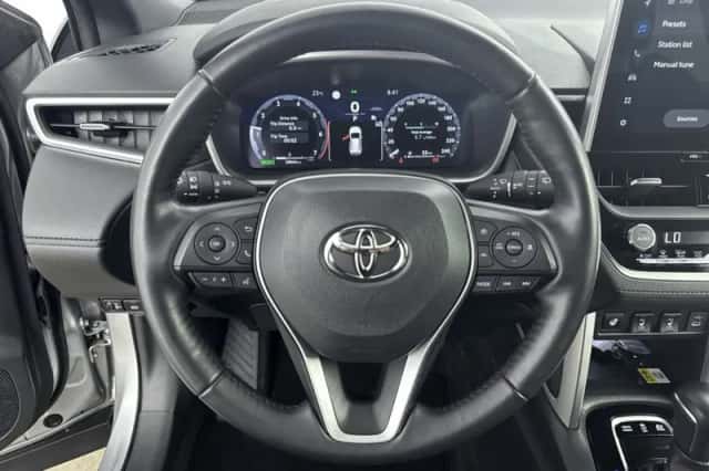 Toyota Corolla_Cross (2024) thumbnail 4