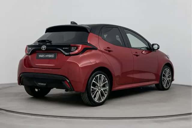 Toyota Yaris (2024) thumbnail 2