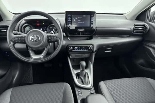 Toyota Yaris (2024) thumbnail 4