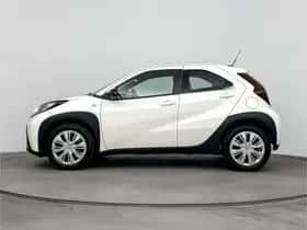 Toyota Aygo (2024) thumbnail 3
