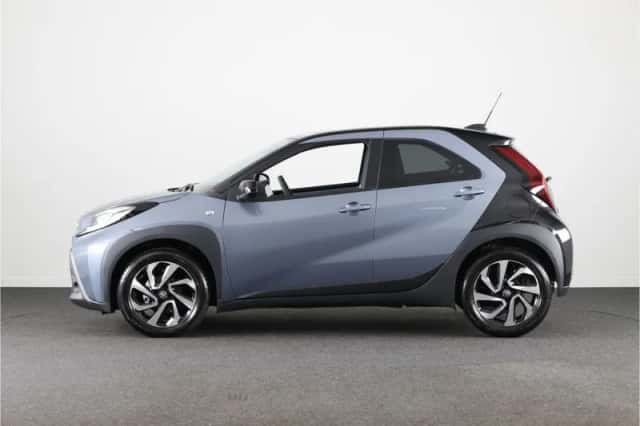 Toyota Aygo (2024) thumbnail 3