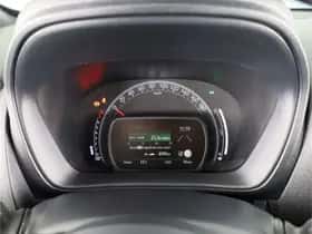 Toyota Aygo (2024) thumbnail 6
