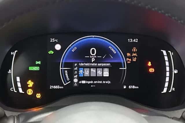 Toyota Yaris (2025) thumbnail 5