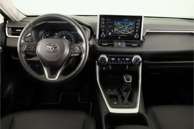 Toyota RAV4 (2022) thumbnail 4