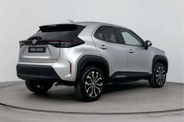 Toyota Yaris_Cross (2022) thumbnail 2