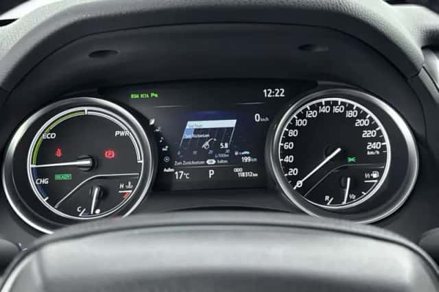Toyota Camry (2019) thumbnail 5
