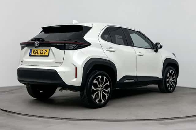 Toyota Yaris_Cross (2022) thumbnail 2