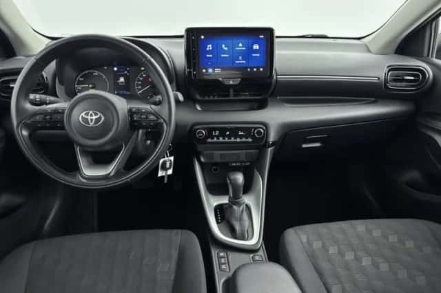 Toyota Yaris (2024) thumbnail 4