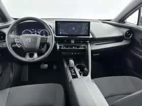Toyota C-HR (2025) thumbnail 4