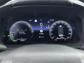 Toyota C-HR (2025) thumbnail 5