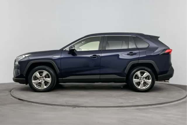 Toyota RAV4 (2021) thumbnail 3