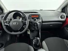 Toyota Aygo (2018) thumbnail 4
