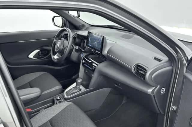 Toyota Yaris_Cross (2024) thumbnail 6
