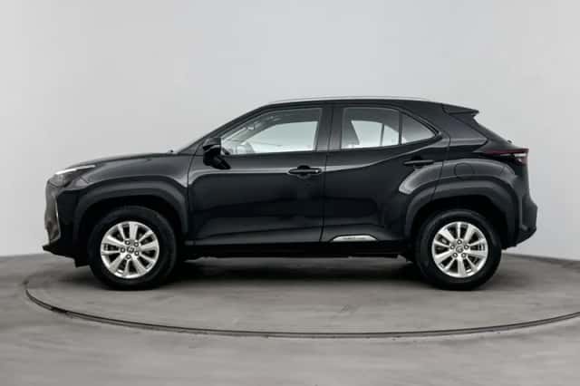 Toyota Yaris_Cross (2022) thumbnail 3