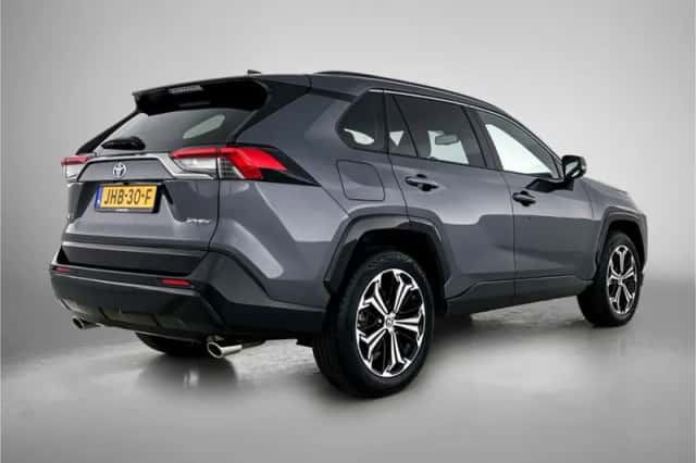 Toyota RAV4 (2025) thumbnail 2