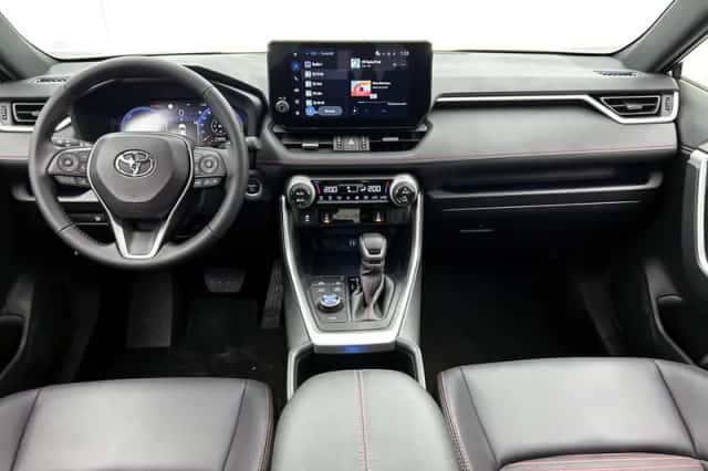 Toyota RAV4 (2025) thumbnail 4