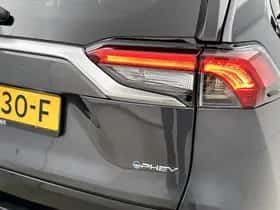 Toyota RAV4 (2025) thumbnail 32