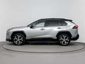Toyota RAV4 (2021) thumbnail 3