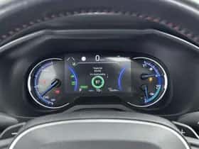 Toyota RAV4 (2021) thumbnail 6