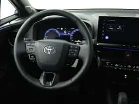 Toyota C-HR (2025) thumbnail 15