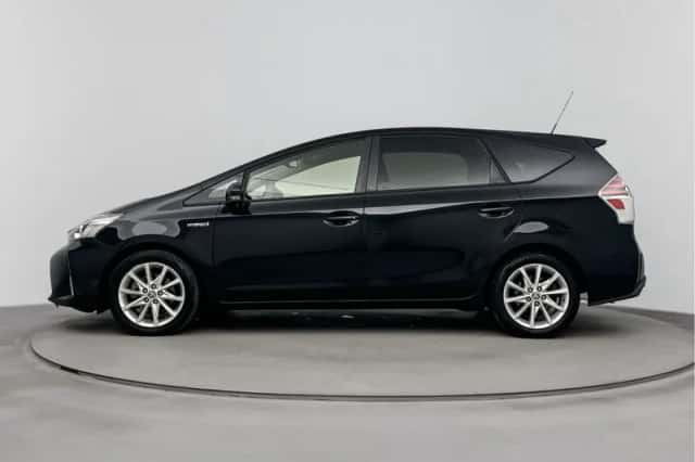 Toyota Prius (2020) thumbnail 3