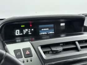 Toyota Prius (2020) thumbnail 5